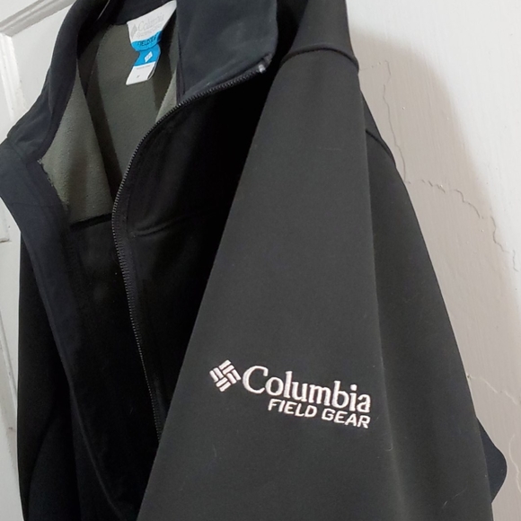 Columbia Jackets & Coats Columbia Field Gear Omni Shield Jacket